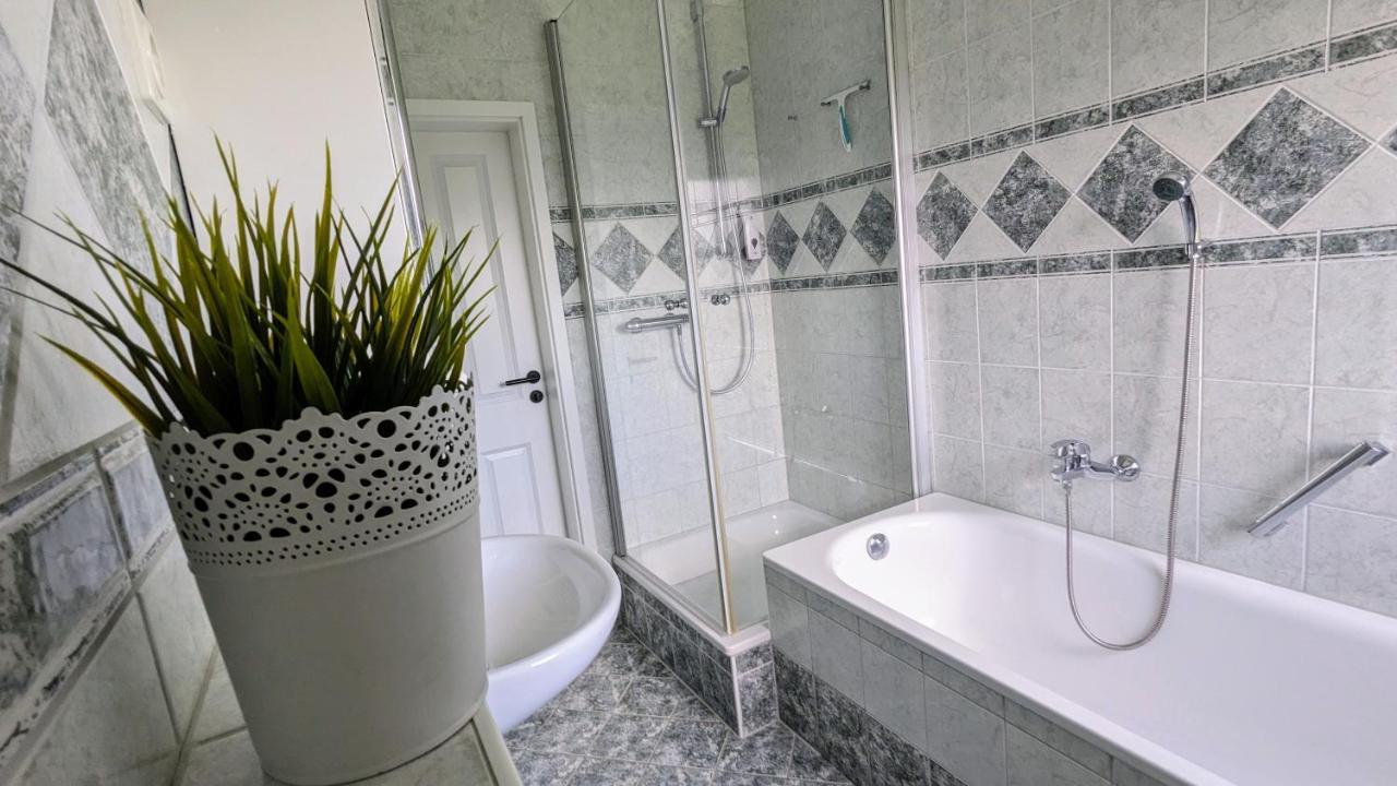 Ferienwohnung Fischerteich In Detmold Luaran gambar